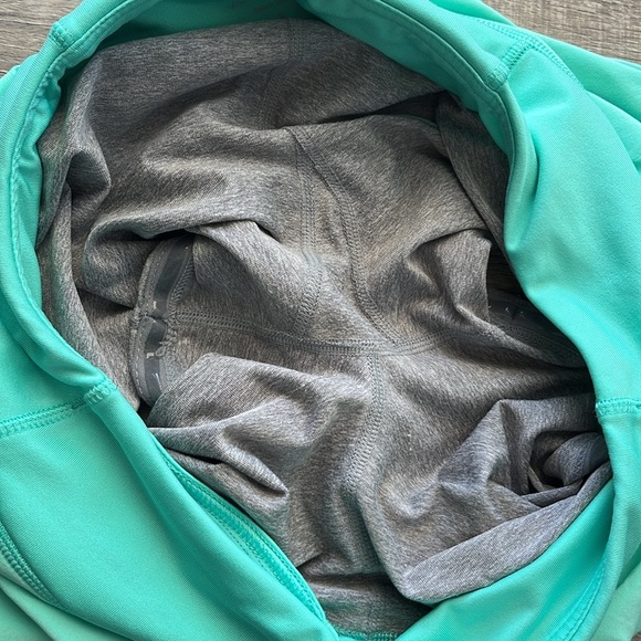 Athleta Shorts Ready Set Go 2 in 1 Short Mint Green Women Size Medium 623623 - Picture 13 of 13